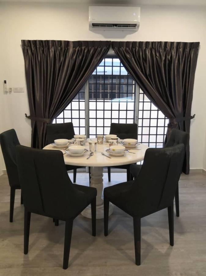 Ipoh Family Villa-Spacious Stay For 21 Or 42Pax Kültér fotó